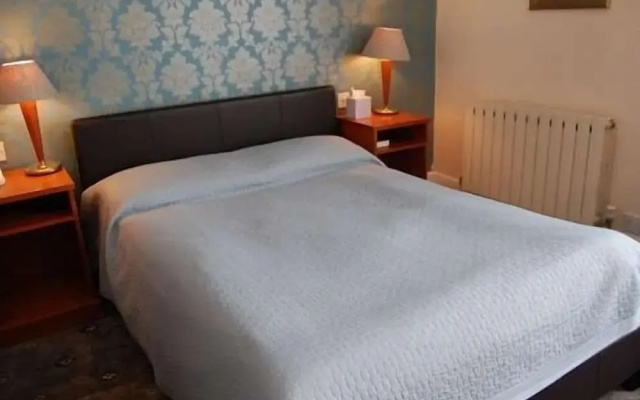 Saffron Hotel