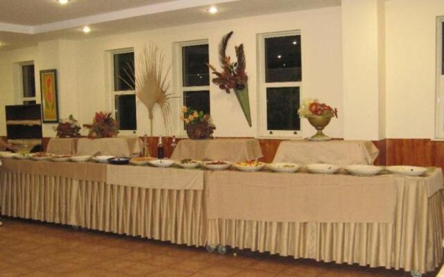 Club Park Marina Hotel