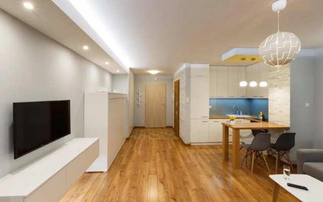Apartament Jurajska Plaza, prywatne miejsce parkingowe , Targi