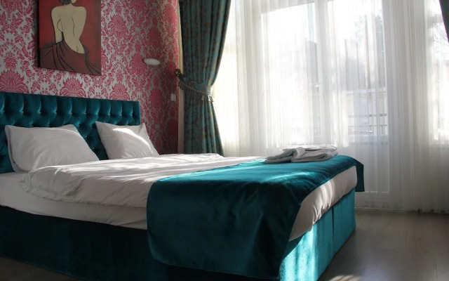 Ada Antik Otel