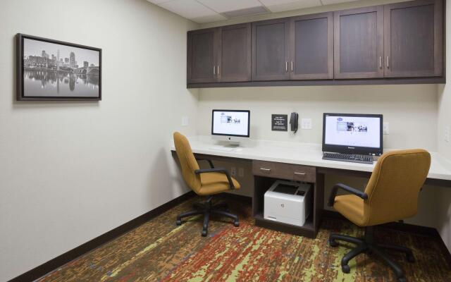 Hampton Inn Minneapolis-Roseville