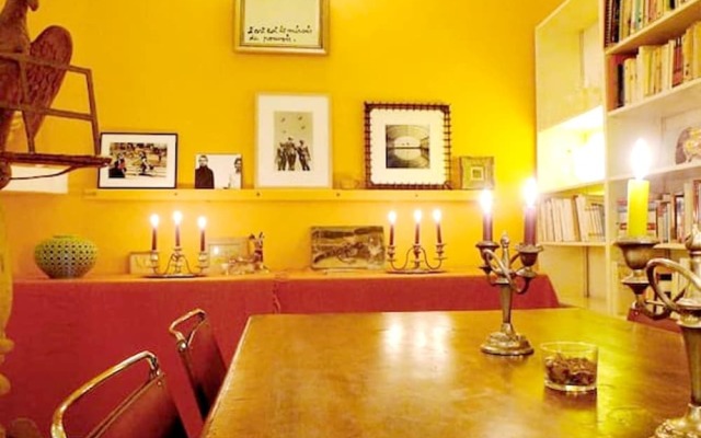 House With 4 Bedrooms in Paris, With Wifi