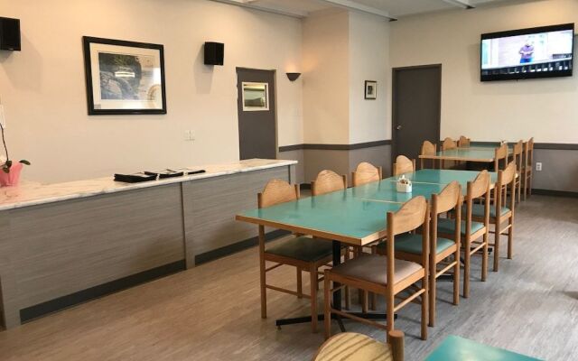 Haida Way Motor Inn