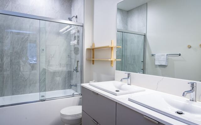 Tumbledown Condo By Revelstoke Vacations