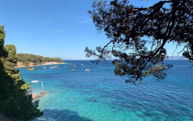 Stunning Apartment in Supetar-splitska With 2 Bedrooms and Wifi