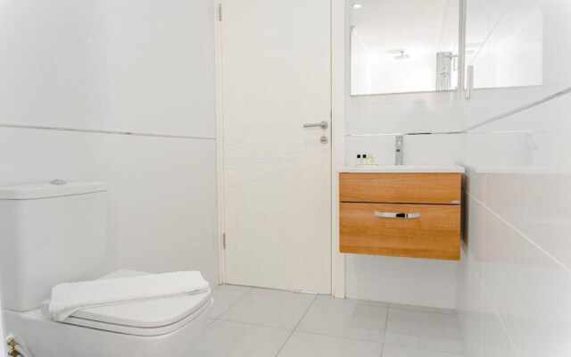 Family-friendly Apartment Just Steps Away From the Sea