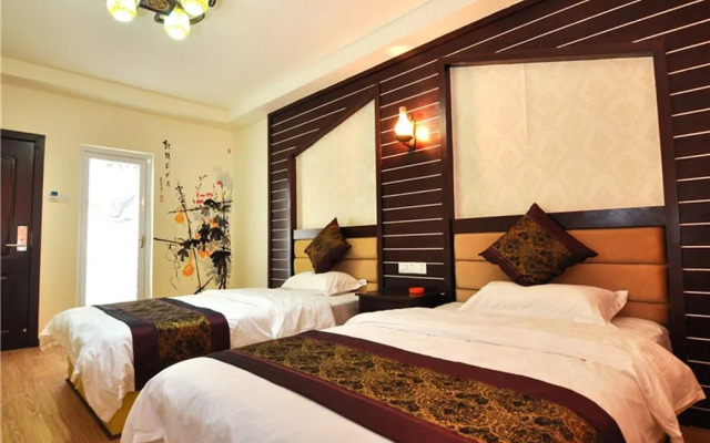 ZhanguaJiaJie Huluju Inn