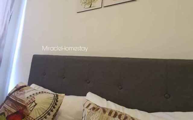 Miracle Butterworth 4 Pax Home With View