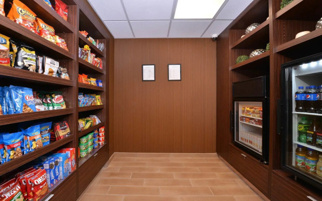 Fairfield Inn Marriott Rochester Airport