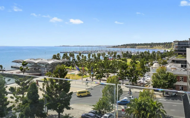 Pier Point 404- Luxe on Geelong Waterfront, 2 BDRM