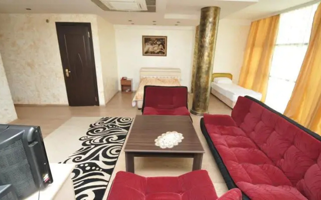 Star Hotel