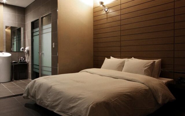 Antives Hotel