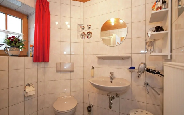 Spacious Apartment in Steingaden near Ski Area