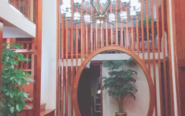 Kangding Light and Shadow Hotel