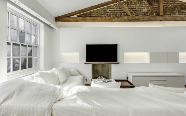 Luxury Loft-style Mews House