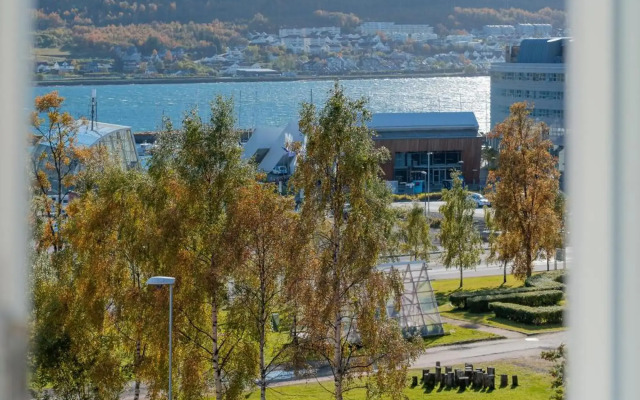 Enter Viking Hotel