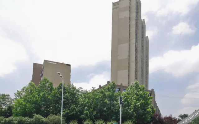 Feixi Qinglong Daily Rent Apartment (Zishi Road Branch)