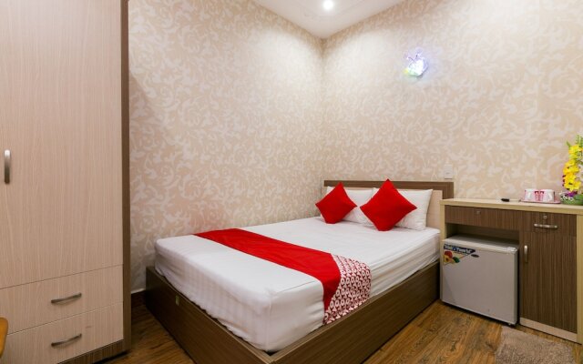 Seven Stars Hotel by OYO Rooms