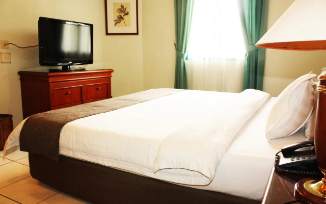 Travellers Suites Serviced Apartments