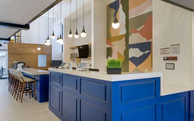 Aiden by Best Western Flagstaff