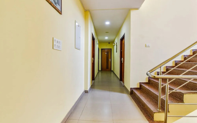 Fabhotel Royal Residency