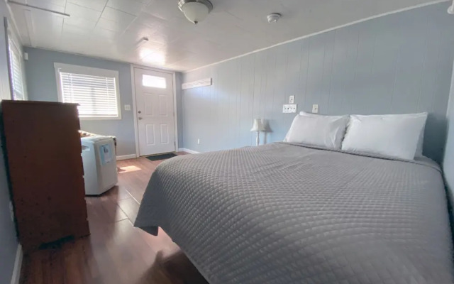 Island View Motel