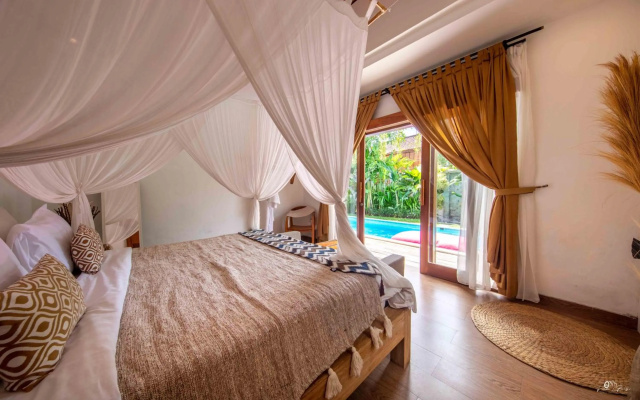 Elvano villa in heart of seminyak and near beach – Guest Rooms – Kerobokan Kelod