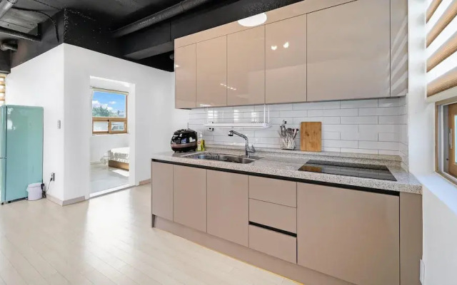 Goseong Leumeleu63 Pension