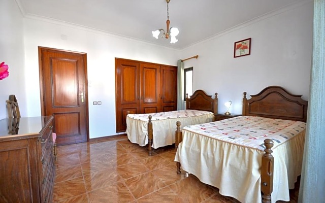 Private Pool Villa Walking Distance to Local Amenities