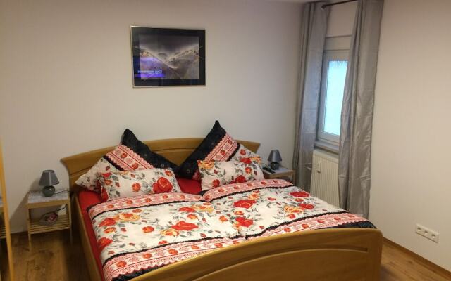 Sam Apartments