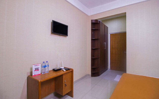 RedDoorz near Cilandak Town Square