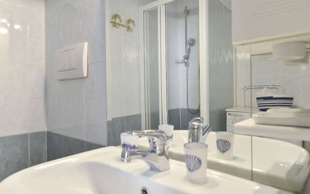 At Home - P.ta Venezia C.so Buenos Aires