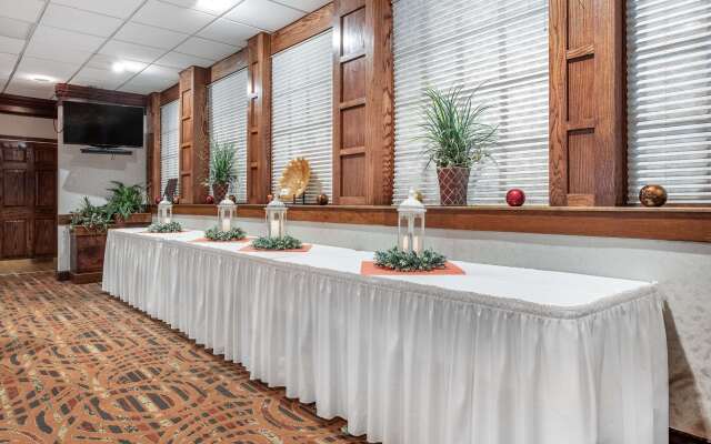 Best Western Plus Bridgeport Inn