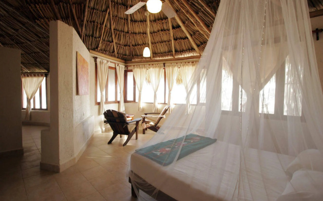 Maya Cabanas & Cenote Tulum