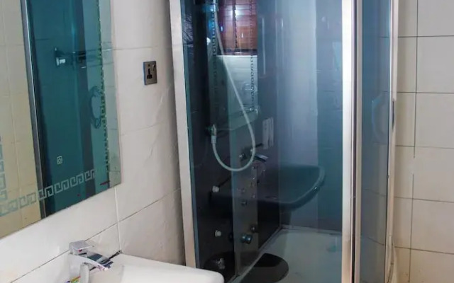 Ai-Royal Hotel & Suites
