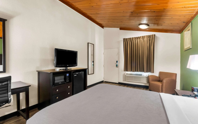 Quality Inn Tullahoma