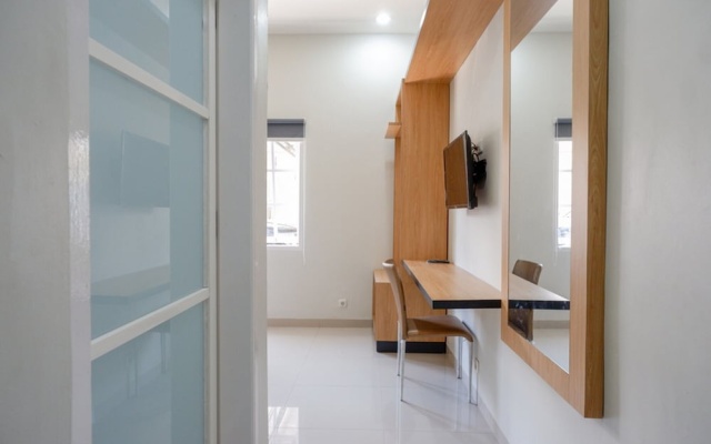 RedDoorz Syariah near Mutiara SIS Al Jufrie Airport Palu 2 – Guest Rooms – Palu