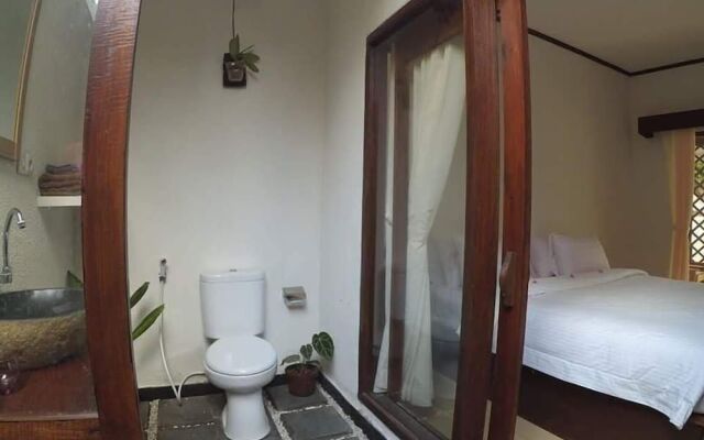 The This-Kon Gili Meno