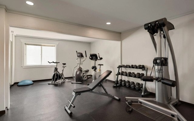 Days Inn by Wyndham Kelowna