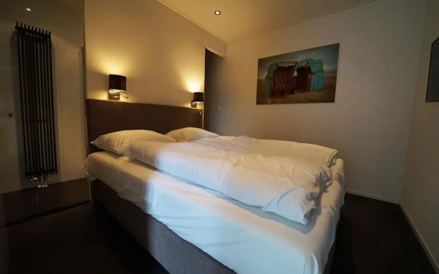 Villa With Roof Terrace Near Veluwemeer