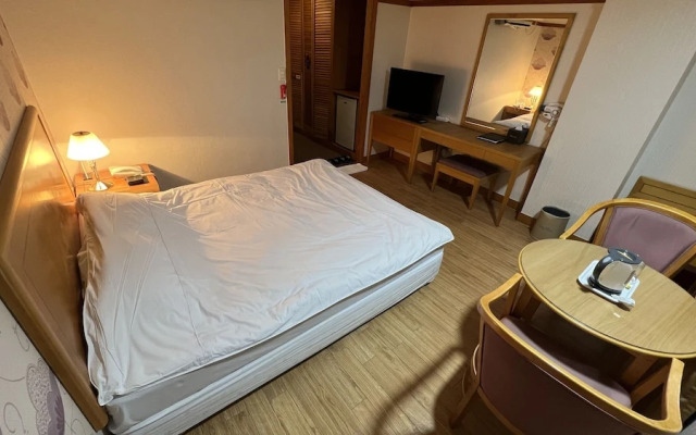 Gimcheon Park Tourist Hotel