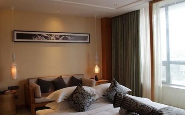 Xianning Youth Theme Hotel