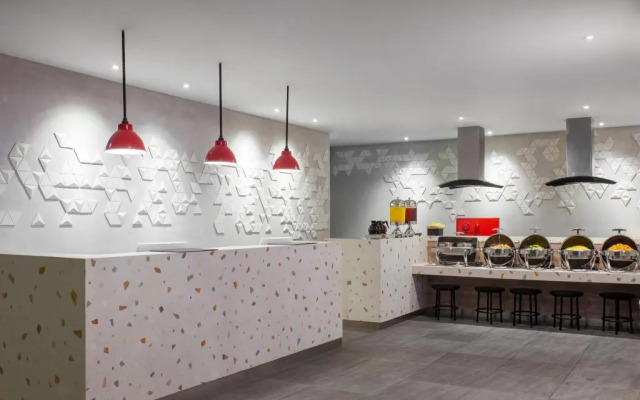 Amaris Hotel Kalimalang