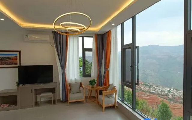 Kunming Hongtu Jiayuan Homestay (Inside Luoxiagou Scenic Area) – Balcony – Kunming