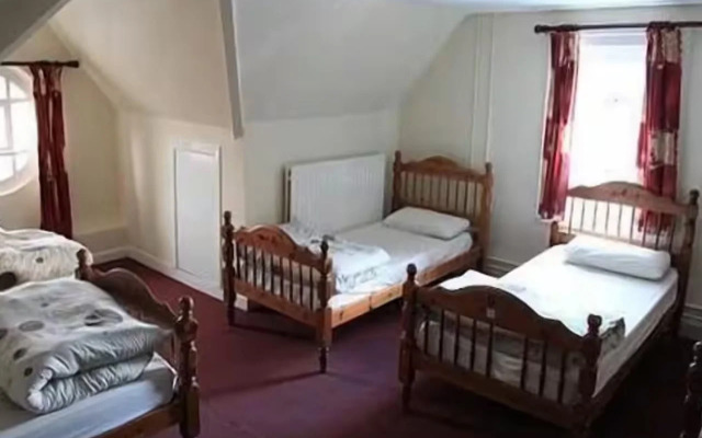 Kinlay House Hostel