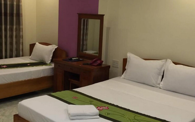 Sunny B Hotel