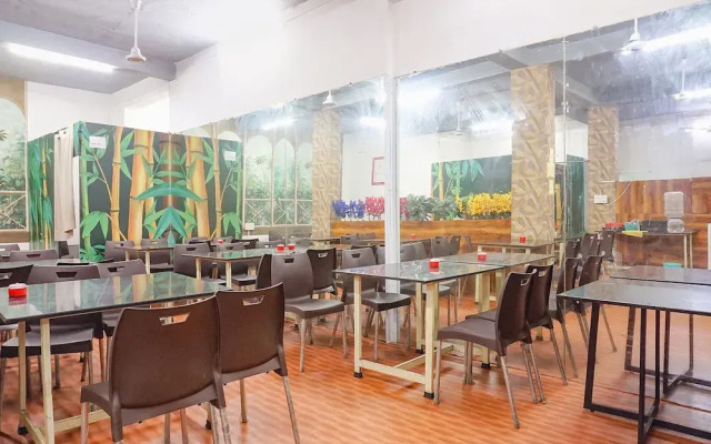 Fabhotel Silver Key I