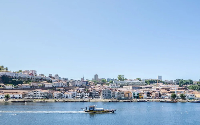 Oporto Street Fonte Taurina