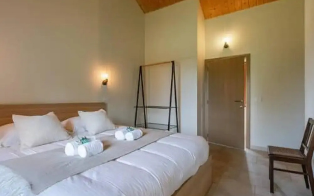 Quiet and Authentic Vacation Property With Pond