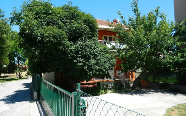 Apartments Irena